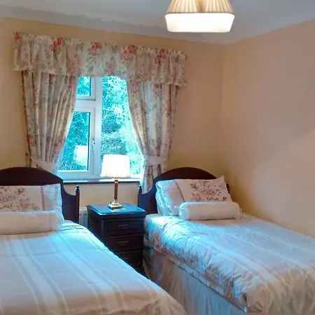 Konukevi Corrib View H91rr72 3*